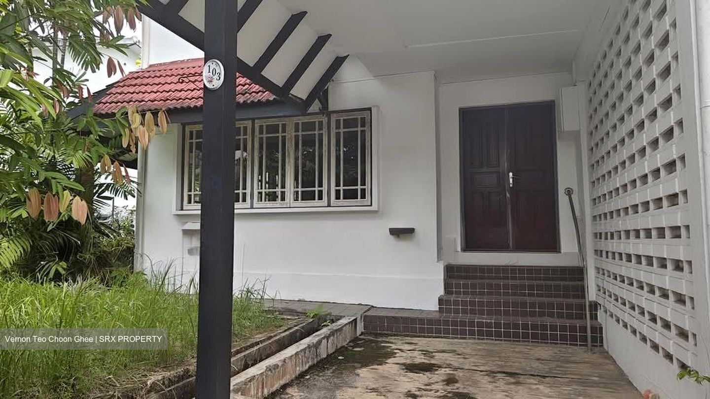 Jalan Kebaya (D10), Terrace #593839451